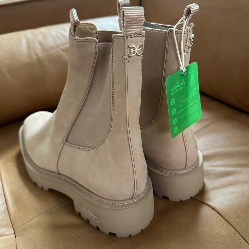 Sam Edelman Chelsea Boots - Picture 3 of 4